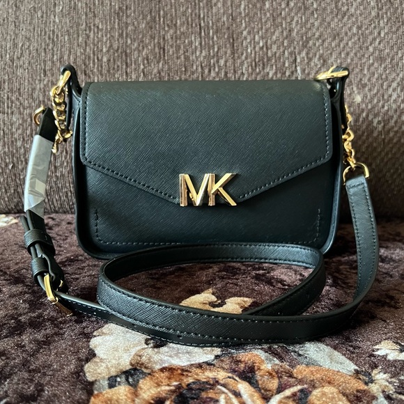 MICHAEL KORS Sylvia Small Flap Closure Gold-Tone Hardware Crossbody Bag NWT - Picture 1 of 15